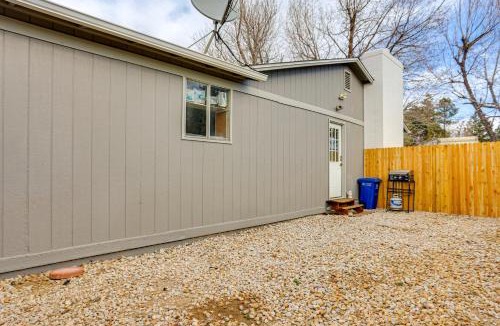 Aurora Apartment | Group Getaway 3 Mi to Cherry Creek State Park!