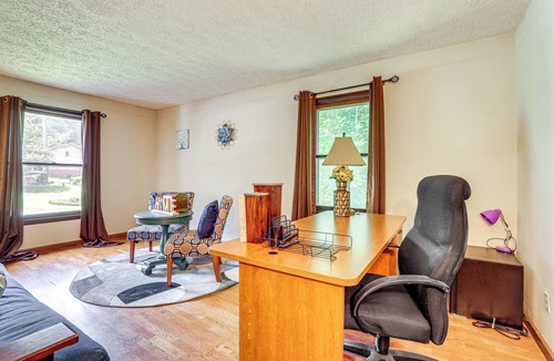 Stone Mountain House | Group Getaway: Spacious Home in Stone Mountain!