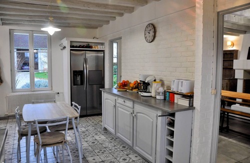 Augers-en-Brie House | Group gîte with barn 15min from Provins