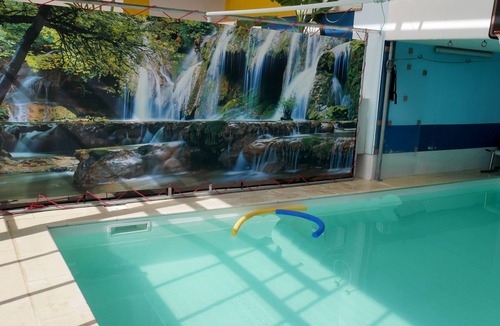Heric Villa | Group gite with indoor swimming pool in the countryside