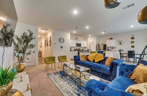 Princeton House | Group Haven in Princeton! WFH Ready & Ample Space
