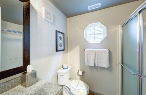 Sea Scape Resort | Group Outer Banks Getaway! Spacious 2 Great Units for Large Groups! Kitchen