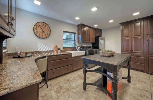 Seguin House | Group-Ready | Waterfront | Outdoor Kitchen & Views