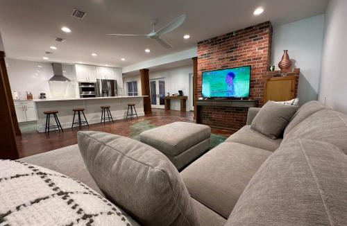 Fairhope House | Group Retreat Fairhope