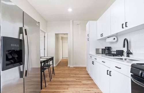 North Bergen Apartment | Group Retreat for 10 - 15Min to NYC, FIFA, Mall, FREE Parking