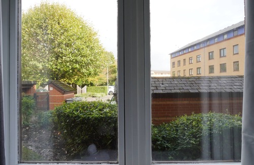 Glasgow Apartment | Group Stay 4-Bedroom