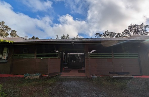 Volcano Villa | Group Wing Right- 3 Rooms with shared spa and wifi