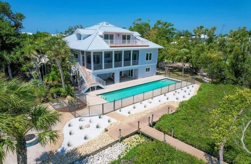 Boca Grande House | Grouper Getaway: Luxurious 4BR pool home with dock in Boca Grande.