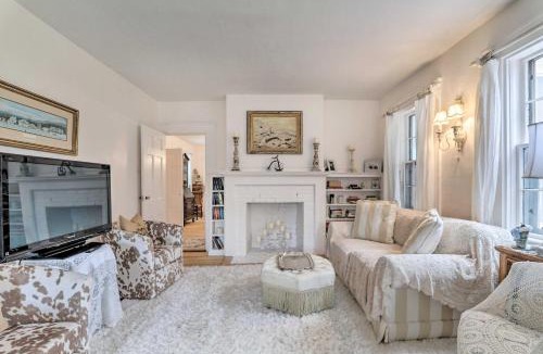 Centerville House | Groups Welcome! 19th-Century Cape Code Escape