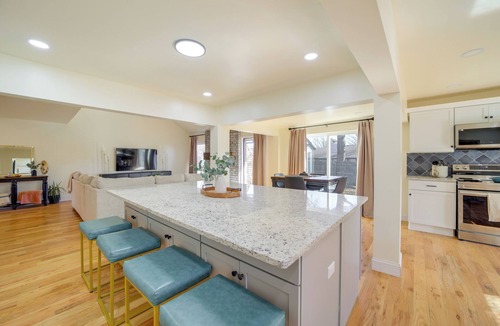 Woodland House | Groups Welcome, Central Location! Tulsa Gem + Yard