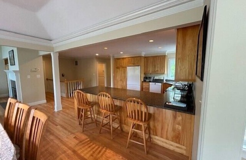 Meredith House | Grouse Point Getaway