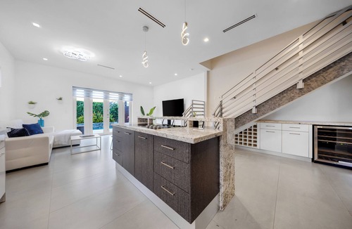 Southwest Coconut Grove House | Grove Casita w/plunge Pool, Gated, & Free Parking