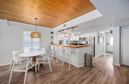 Cherry Grove Beach House | Grove Cove - 1'5 Blocks from Beach- Dog Friendly