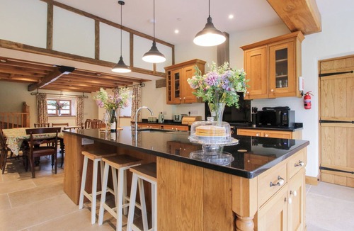 Wall-under-heywood Cottage | Grove Farm