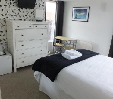 Beeston House | Grove Guest House