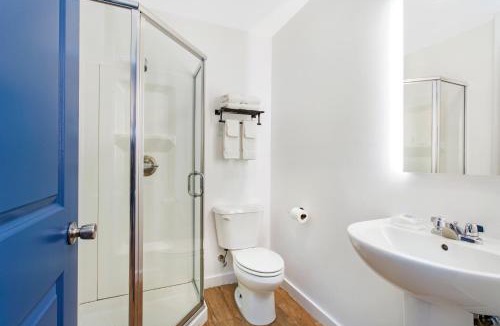 Cherry Grove Hotel | Grove Hotel