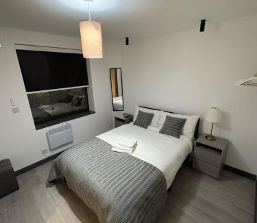 Walworth Hotel | Grove Inn