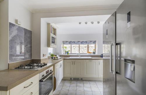 Holworth House | Grove Lodge