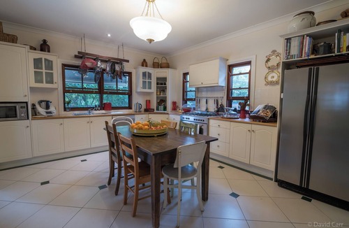 Ashgrove Bed & Breakfast | Grove Manor