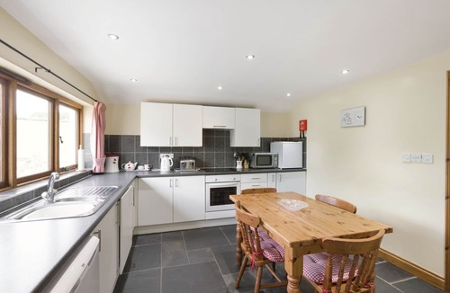 Hatherleigh Cottage | GROVES FISHLEIGH, pet friendly, with open fire in Hatherleigh