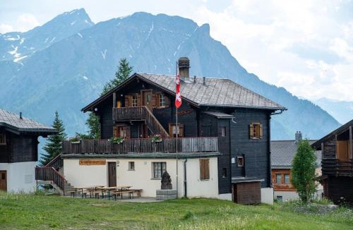 Rosswald Hostel | Gruppenhaus im Walliser Alpstyle