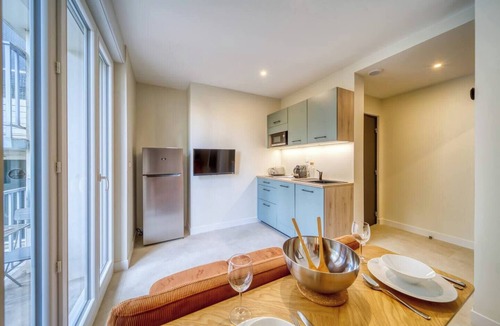 Quartier Exposition-Bajatiere Apartment | #GS | Le Beau Berthelot🌷