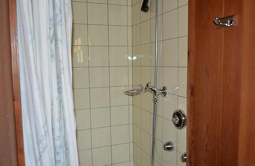Zweisimmen Nr Gstaad Apartment | Gstaad Apartment Sleeps 8 WiFi