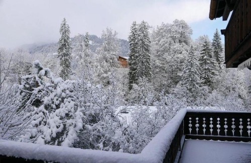 Zweisimmen Nr Gstaad Apartment | Gstaad Apartment Sleeps 9 WiFi