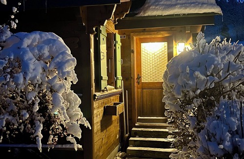Saanen Ski Chalet | GSTAAD COSY SWISS CHALET