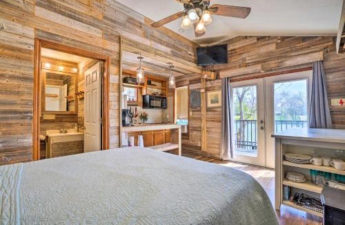 Seguin Apartment | Guadalupe Riverfront Studio w/Private Balcony