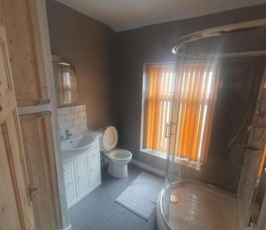 Six Bells House | Guardian View