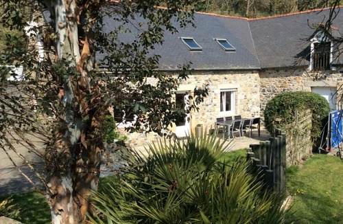 Henanbihen House | Gue Ravily - HENANBIHEN