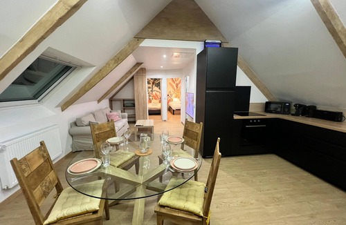 Plouagat Apartment | Guergonet, Cosy 2-bedroom accomodation