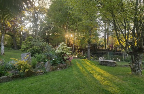 Plouagat Apartment | Guergonet, Cosy 2-bedroom accomodation