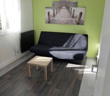 Guermeur Apartment | Guern ,maison à la campagne