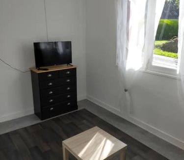 Guermeur Apartment | Guern ,maison à la campagne