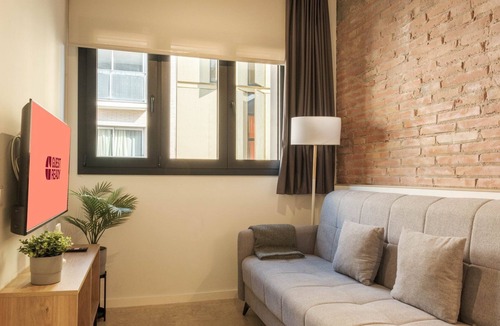 El Port Apartment | Guest Ready - Fira Barcelona Modern Apartments