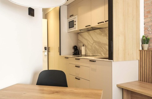 El Port Apartment | Guest Ready - Fira Barcelona Modern Studio