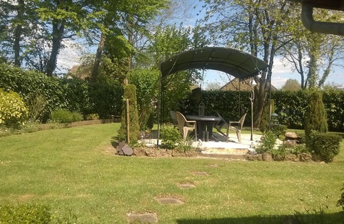 Sainte-Scolasse-sur-Sarthe House | guest rooms in the perch