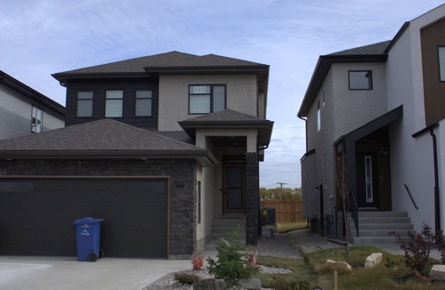Fort Gary House | Guest Basement suite in Winnipeg