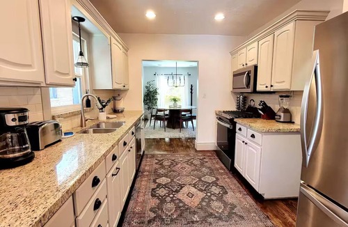 Sugar House House | Guest Favorite: 5-Star/Hot Tub/Sugarhouse/SLC