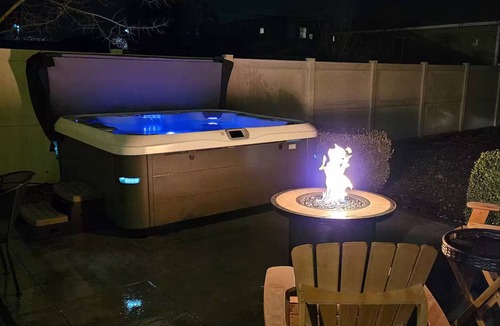 Sugar House House | Guest Favorite: 5-Star/Hot Tub/Sugarhouse/SLC