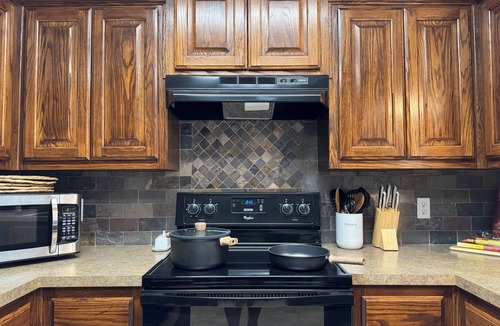 Van Buren House | Guest Favorite, Charming Home Near I-40 & I-540 and Near Ft. Smith