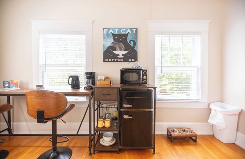 Durham Apartment | Guest Favorite Studio | Walk to Duke & DT