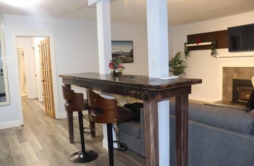 Fredericton House | Guest Favourite 3BR Home | Walk Downtown | Parking