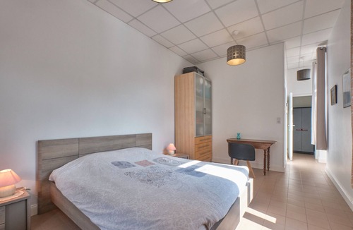 Saint-Geoire-en-Valdaine House | Guest House 'Suite Marguerite Chez L'habitant' with Mountain View, Shared Terrace and Shared Garden