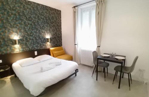 Neris-les-Bains Apartment | Guest Home location