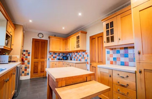 Whaddon House | Guest Homes | Longscroft Manor