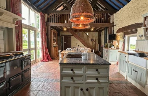 Tenbury Wells House | Guest Homes | Upper House