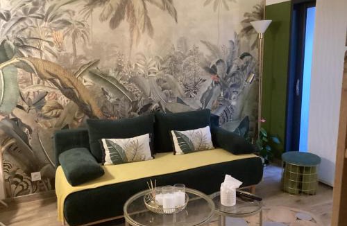 Saint-Loubes House | Guest house arboré